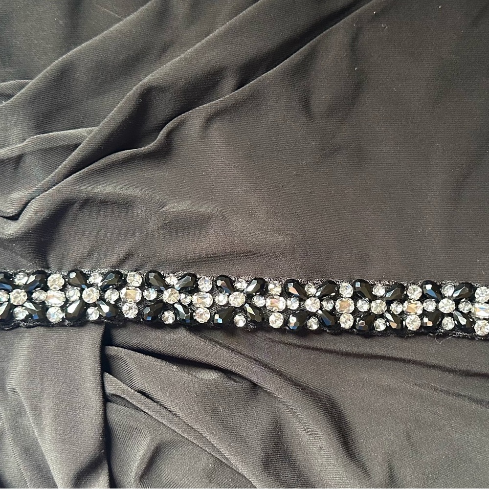 NWOT Adrianna Papell Black Embellished Pleated Off the shoulder Gown. SIZE 12 - Picture 5 of 12